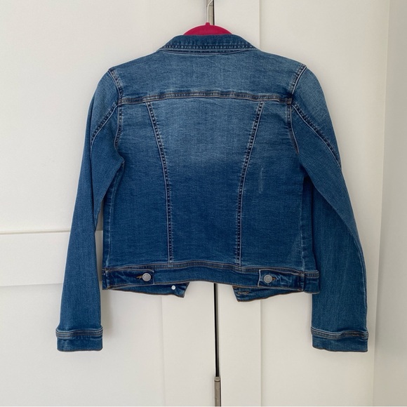 C’est Toi Black Label mid blue cropped denim jacket with faded wash and buttons - Picture 2 of 4